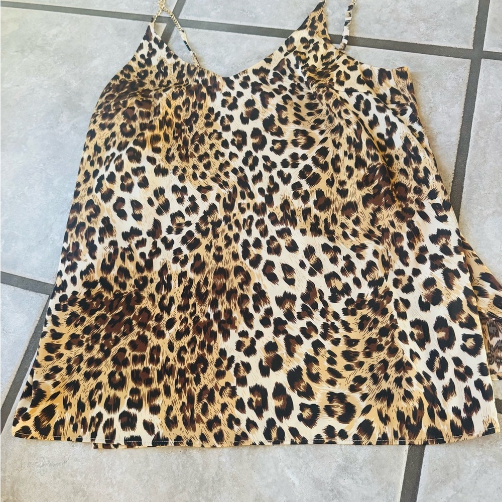 Cupcakes and Cashmere Leopard Print Chain Strap Cami Top - Small - Picture 2 of 5